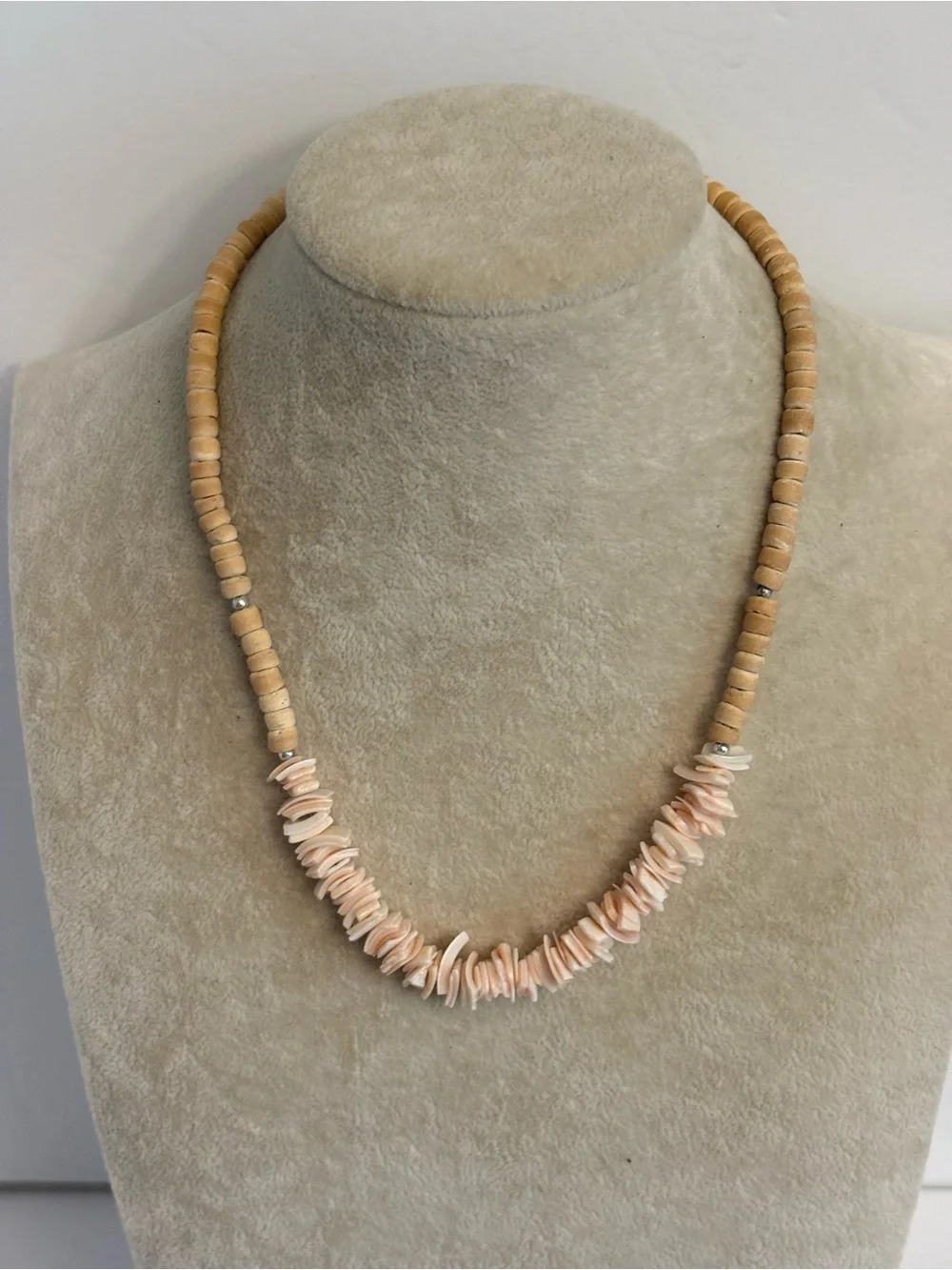 Coastal Jewelry Set Shell Necklaces & Silver Starfish Cuff Bracelet Bundle - Picture 4 of 12